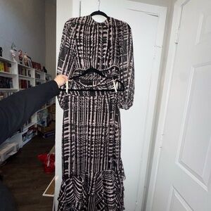 Misa Los Angeles Black and Cream Matching Set